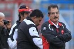پنجعلی: تکلیف ۳بازیکن این هفته مشخص می شود / امیدوارم طلب بازیکنان دردسرساز نشود