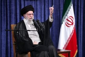 رهبر انقلاب: یقه جنایتکار نباید رها شود/ همه باید اتحاد ملی را حفظ کنند 