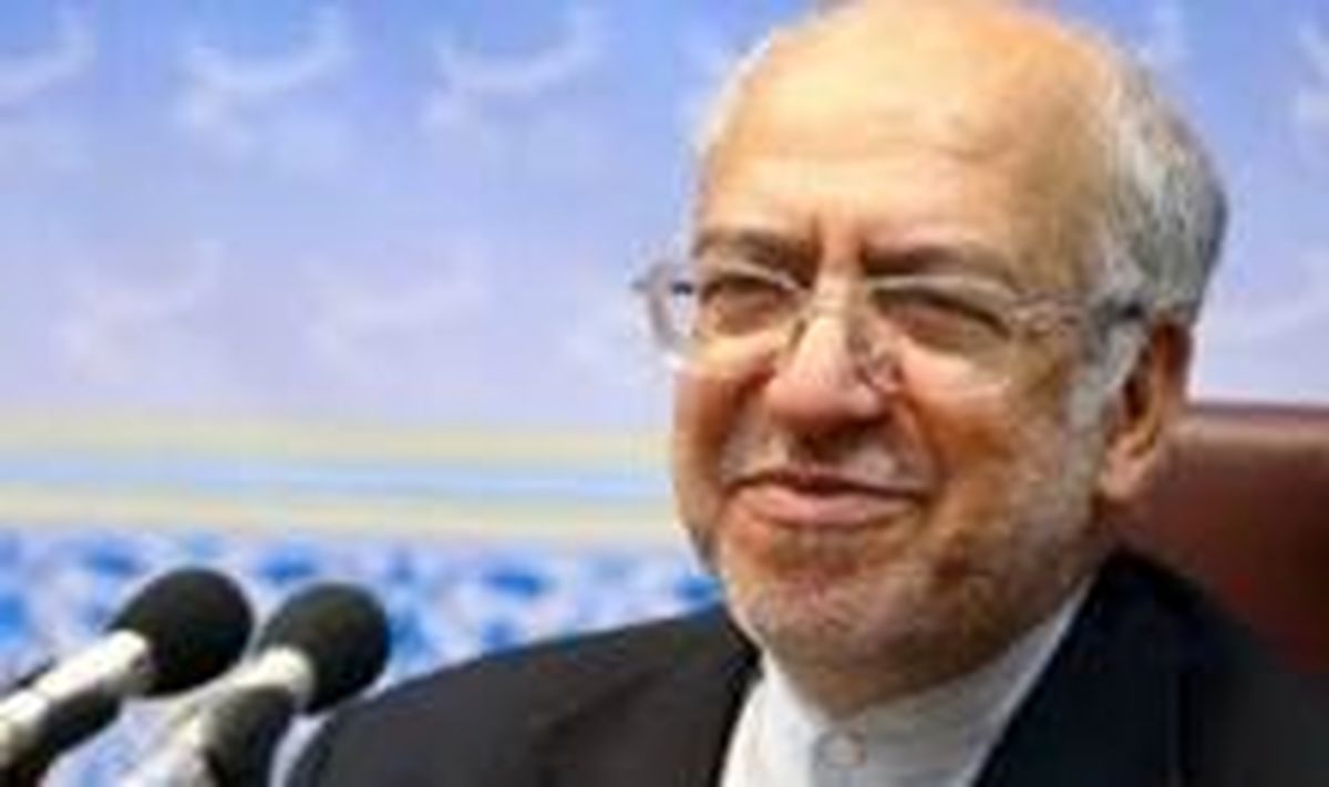 بازدید نعمت زاده از نمایشگاه توانمندی های صنعتی و معدنی سیستان و بلوچستان