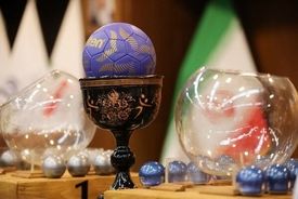 قرعه مرگ پرسپولیس، قرعه زندگی استقلال! 