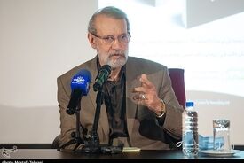لاریجانی: مسئله هسته‌ای بهانه‌ای برای فشار بر ملت ایران است
