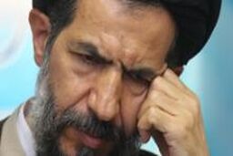 ابوترابی فرد درگذشت پدر شهید کاوه را تسلیت گفت