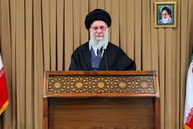 رهبر انقلاب: دولت آمریکا شایسته ارتباط نیست